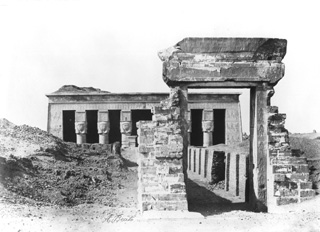 Beato, A., Dendara (c.1890
[Estimated date.]) (Enlarged image size=34Kb)