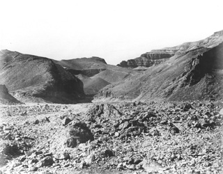 not known, The Theban west bank, the Valley of the Kings (c.1890
[Estimated date.]) (Enlarged image size=43Kb)