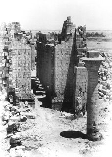 Beato, A., Karnak (c.1890
[Estimated date.]) (Enlarged image size=40Kb)
