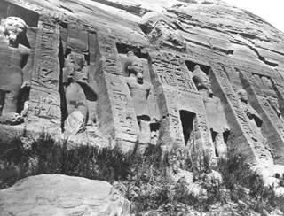Frith, F.
[Included in an album labelled Historical Photographs. Egypt. Frith's Universal Series, folio i, in Sackler Library, Oxford, 327 Fri la fol.]], Abu Simbel (1856-60
[The dates of Frith's visits to Egypt.]) (Enlarged image size=51Kb)
