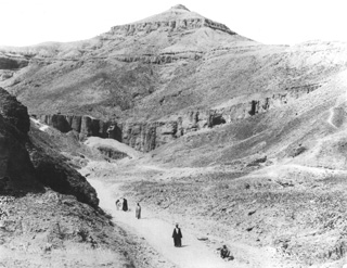 Sebah, J. P., The Theban west bank, the Valley of the Kings (c.1895
[Estimated date.]) (Enlarged image size=42Kb)