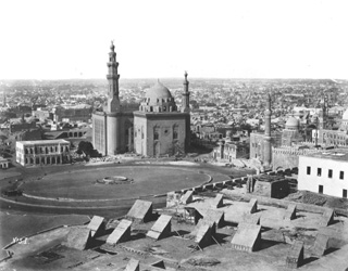 Sebah, J. P., Cairo (before 1874
[Similarity in numbering to Gr. Inst. 3309.]) (Enlarged image size=37Kb)