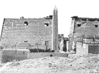 Sebah, J. P., Luxor (c.1875
[Estimated date.]) (Enlarged image size=38Kb)