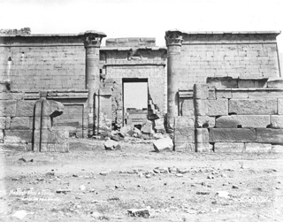 Sebah, J. P., The Theban west bank, Medinet Habu (c.1875
[Estimated date.]) (Enlarged image size=44Kb)