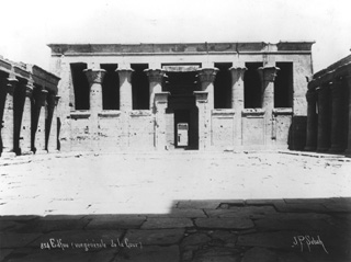 Sebah, J. P., Edfu (c.1890
[Estimated date.]) (Enlarged image size=30Kb)