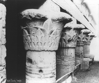 Sebah, J. P., Esna (c.1890
[Estimated date.]) (Enlarged image size=40Kb)